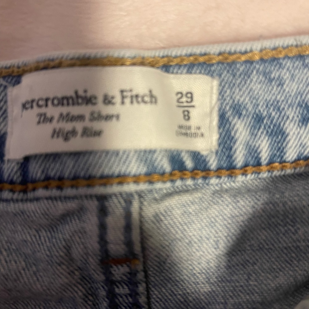 Abercrombie Mom high rise shorts